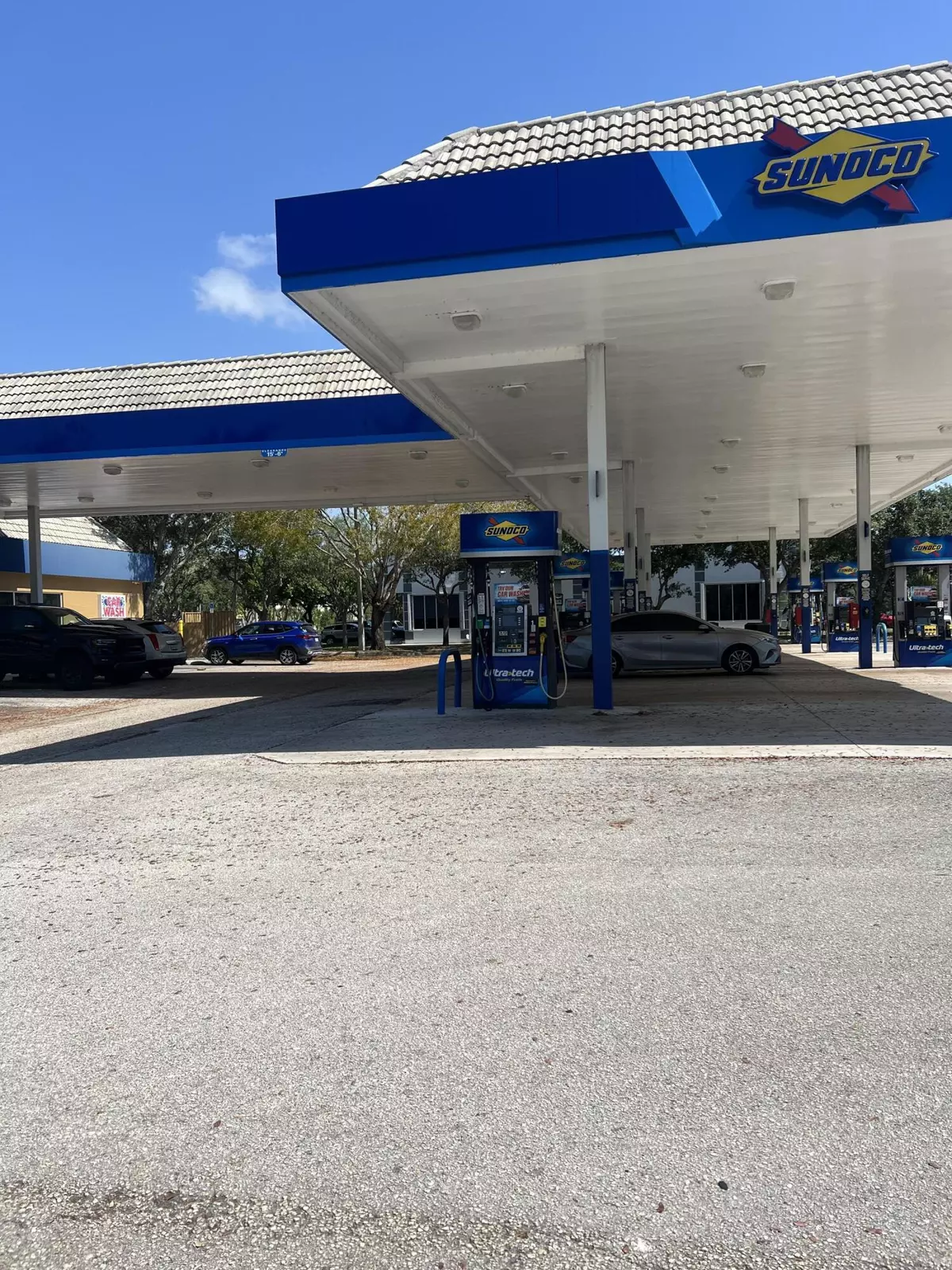 Royal Palm Beach, FL 33411,1009 N State 7 RD
