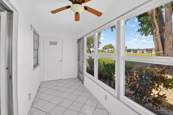 Delray Beach, FL 33484,341 Capri H