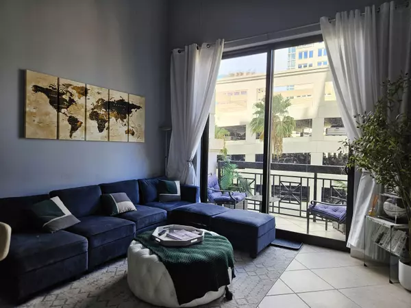 West Palm Beach, FL 33401,801 S Olive AVE 418