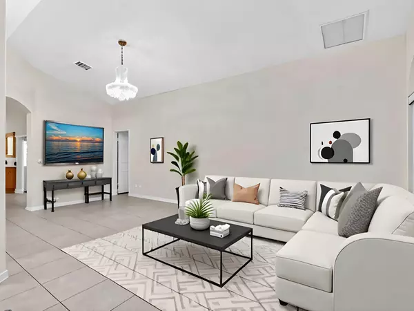 Lake Worth Beach, FL 33460,706 N C ST