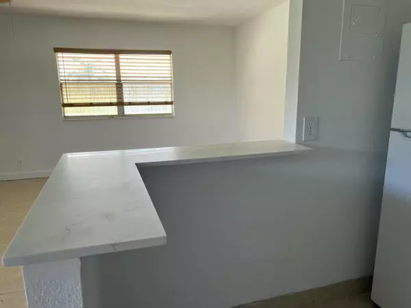 Delray Beach, FL 33446,631 N Brittany