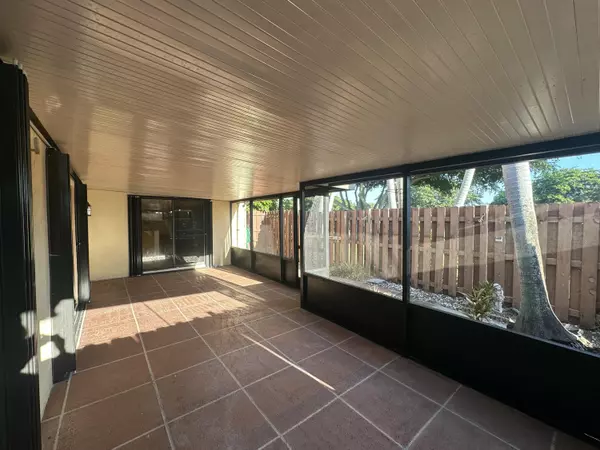 Palm Springs, FL 33461,622 Springdale CIR