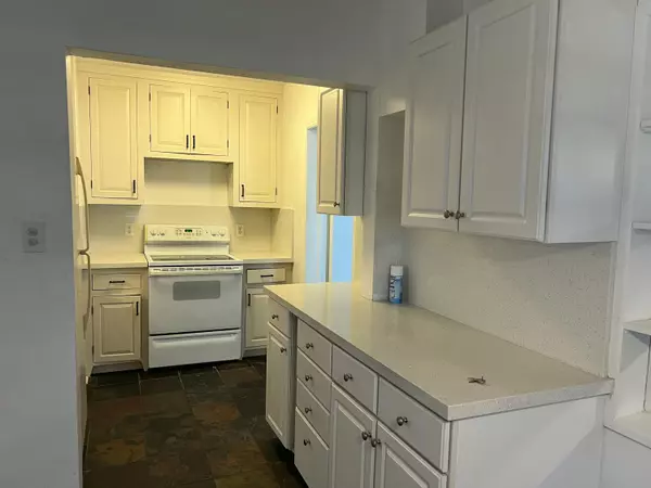 Lantana, FL 33462,132 E Central BLVD 1