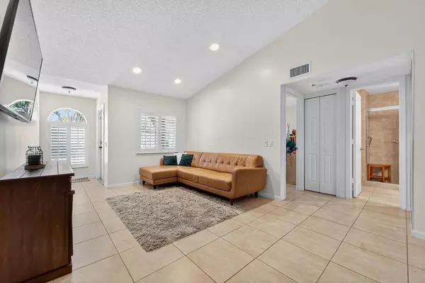 Margate, FL 33063,3175 Holiday Springs BLVD 34