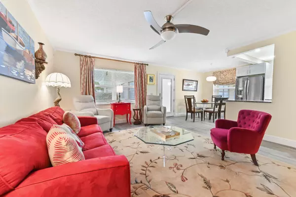 Delray Beach, FL 33484,196 E Burgundy