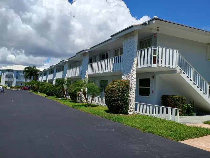 5520 N Ocean BLVD 208, Ocean Ridge, FL 33435