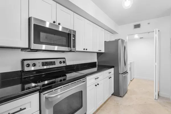 Highland Beach, FL 33487,3594 S Ocean BLVD 703