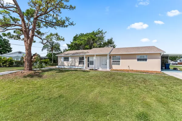 308 Stillwater DR, Jupiter, FL 33458
