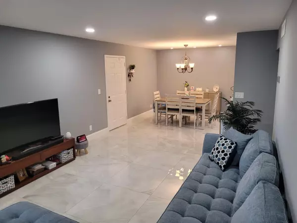 Boynton Beach, FL 33436,9780 Pineapple Tree DR 203