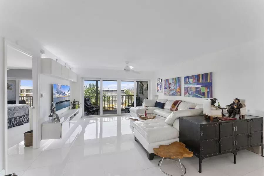 1523 E Hillsboro BLVD 634, Deerfield Beach, FL 33441