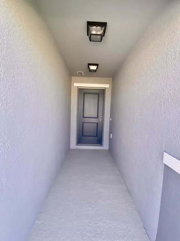 Mascotte, FL 34753,2460 Begonia ST