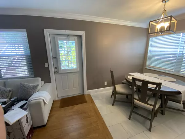 West Palm Beach, FL 33417,49 Waltham C 49