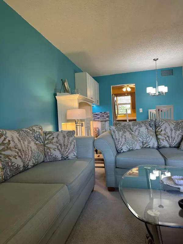 Stuart, FL 34994,1989 SW Palm City RD G