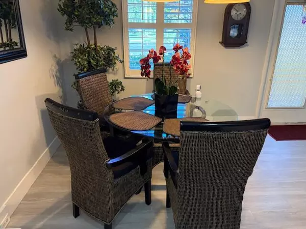 Boca Raton, FL 33434,1015 Cornwall A 1015