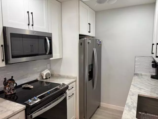 Boca Raton, FL 33434,1015 Cornwall A 1015