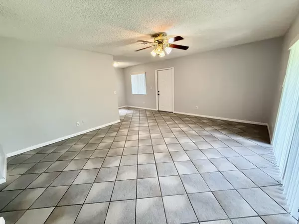 Sunrise, FL 33351,3741 NW 84th AVE A1