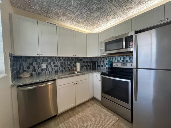 Stuart, FL 34996,2600 SE Ocean BLVD B7