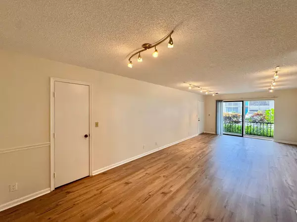 Boynton Beach, FL 33436,9815 Pineapple Tree DR 106