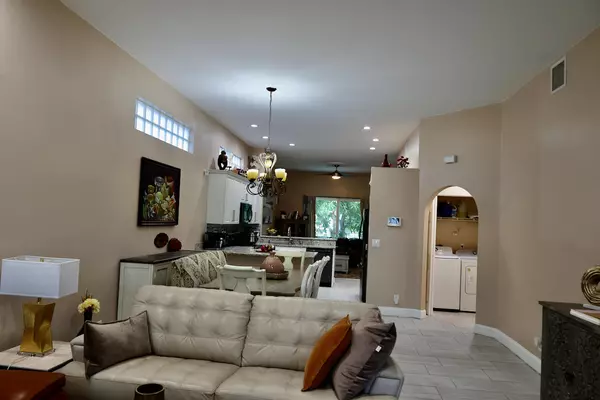 Greenacres, FL 33463,235 Wedgewood CIR