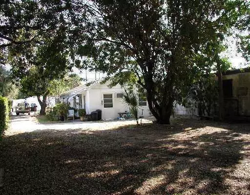 115 E Lantana RD 2, Lantana, FL 33462
