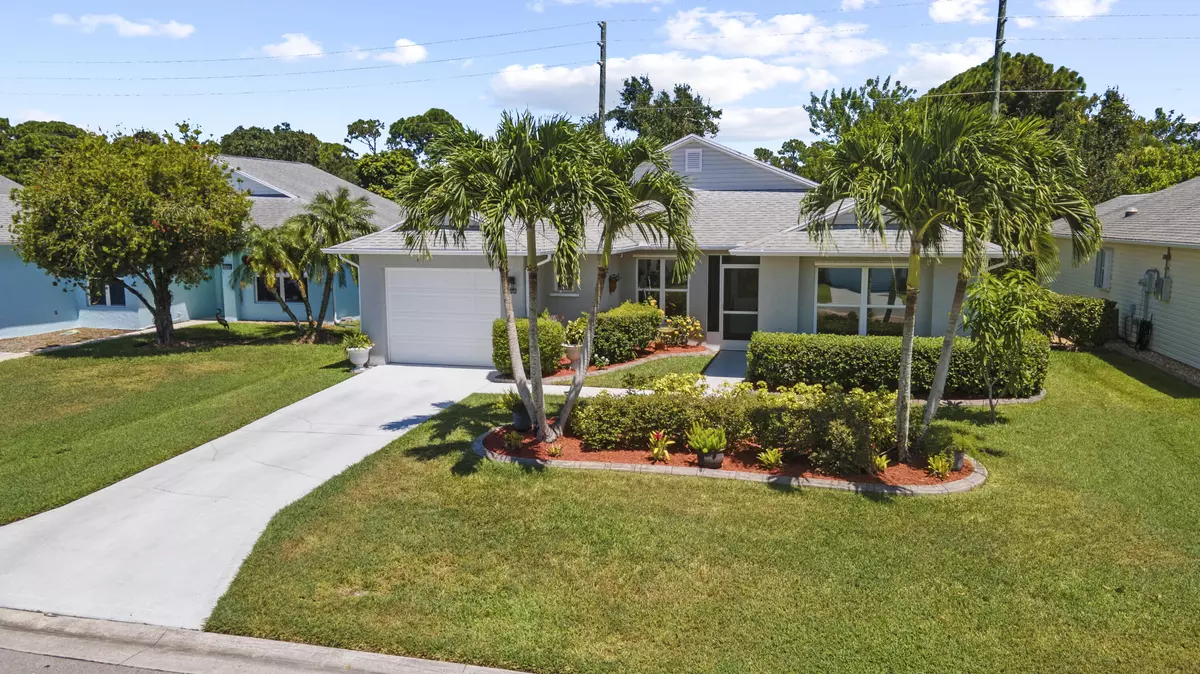 Fort Pierce, FL 34982,5906 Travelers WAY