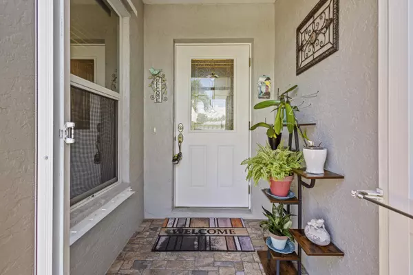 Fort Pierce, FL 34982,5906 Travelers WAY