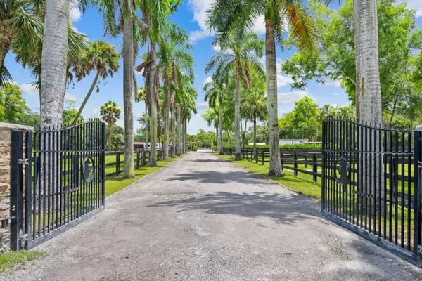 Loxahatchee Groves, FL 33470,3570 B RD