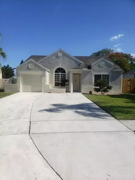 8438 Dynasty DR, Boca Raton, FL 33433