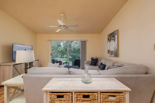 Port Saint Lucie, FL 34952,2500 SE Anchorage Cove D-3