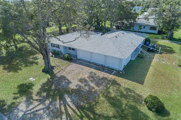 2075 37th AVE, Vero Beach, FL 32960