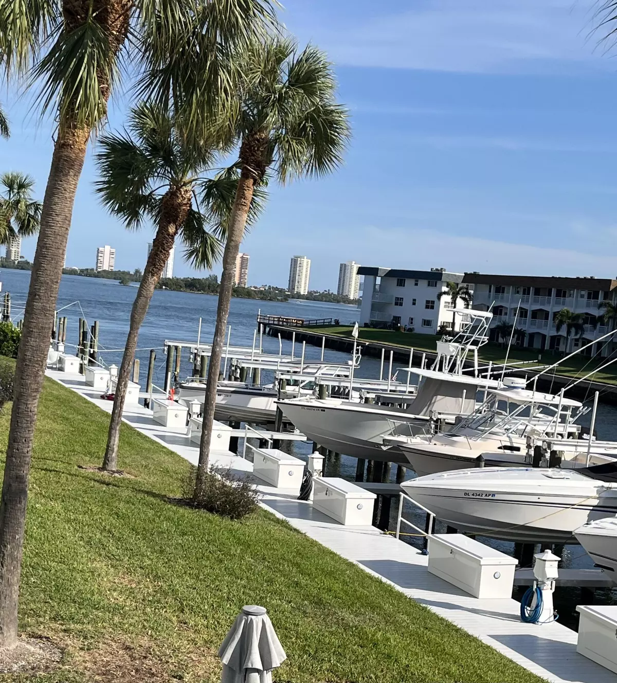 North Palm Beach, FL 33408,104 Paradise Harbour Blvd 305