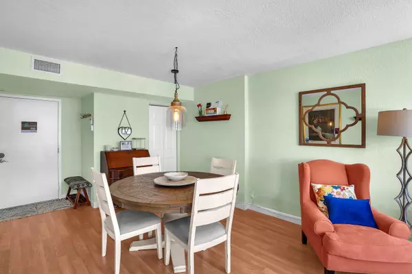 Pompano Beach, FL 33062,531 N Ocean BLVD 1102