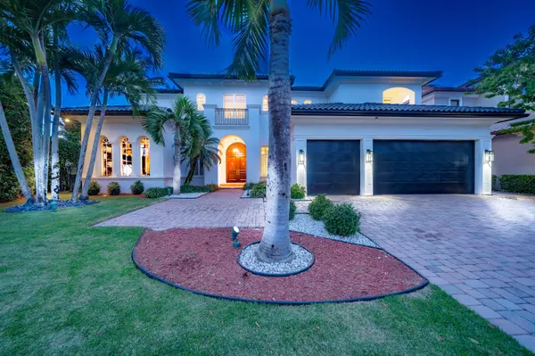 Boca Raton, FL 33496,17593 Middle Lake DR