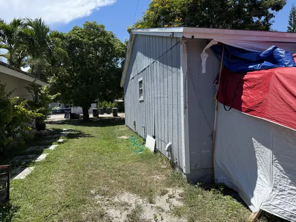 Greenacres, FL 33463,332 Fleming AVE