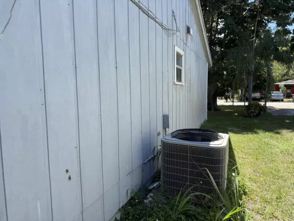 Greenacres, FL 33463,332 Fleming AVE