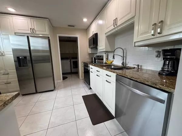 Jupiter, FL 33458,6285 Mullin ST