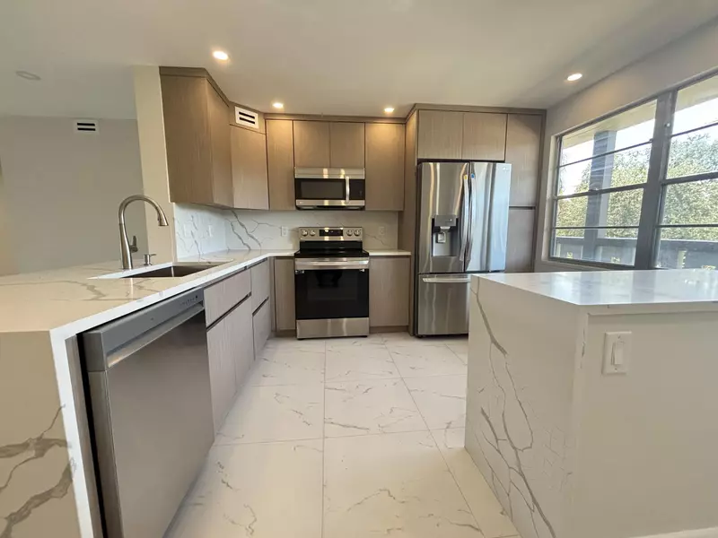 3005 Portofino ISLE F3, Coconut Creek, FL 33066