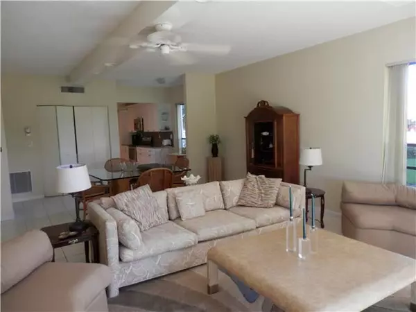 Delray Beach, FL 33445,830 Greensward CT 115-H