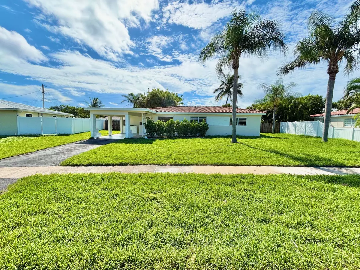 Boca Raton, FL 33431,2370 NE 4th AVE