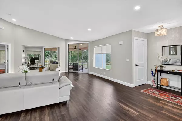 15307 Strathearn DR 11204, Delray Beach, FL 33446