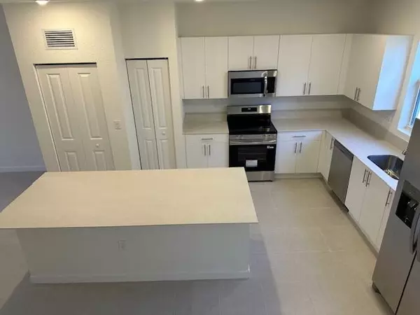 Florida City, FL 33034,1154 SE 2 ST