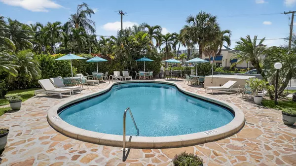 1131 SE 4th ST 206, Boynton Beach, FL 33435