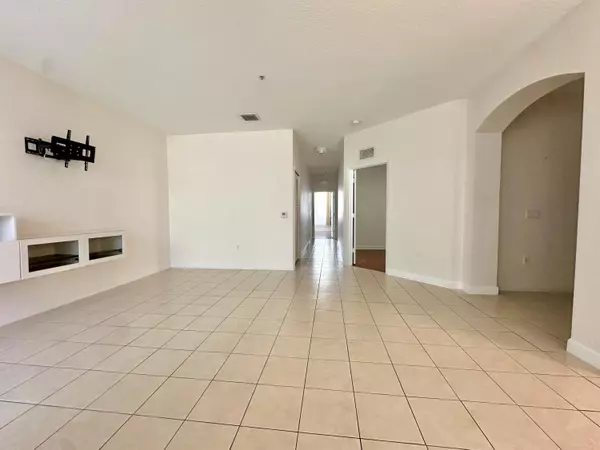 Royal Palm Beach, FL 33414,1002 Shoma DR