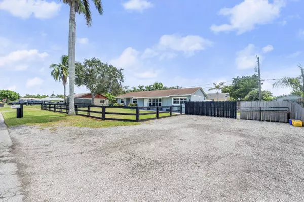 Lake Worth, FL 33467,9182 Lantern DR