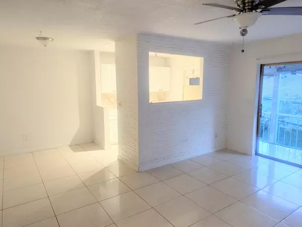 Miami Gardens, FL 33169,20400 NW 7th AVE 202