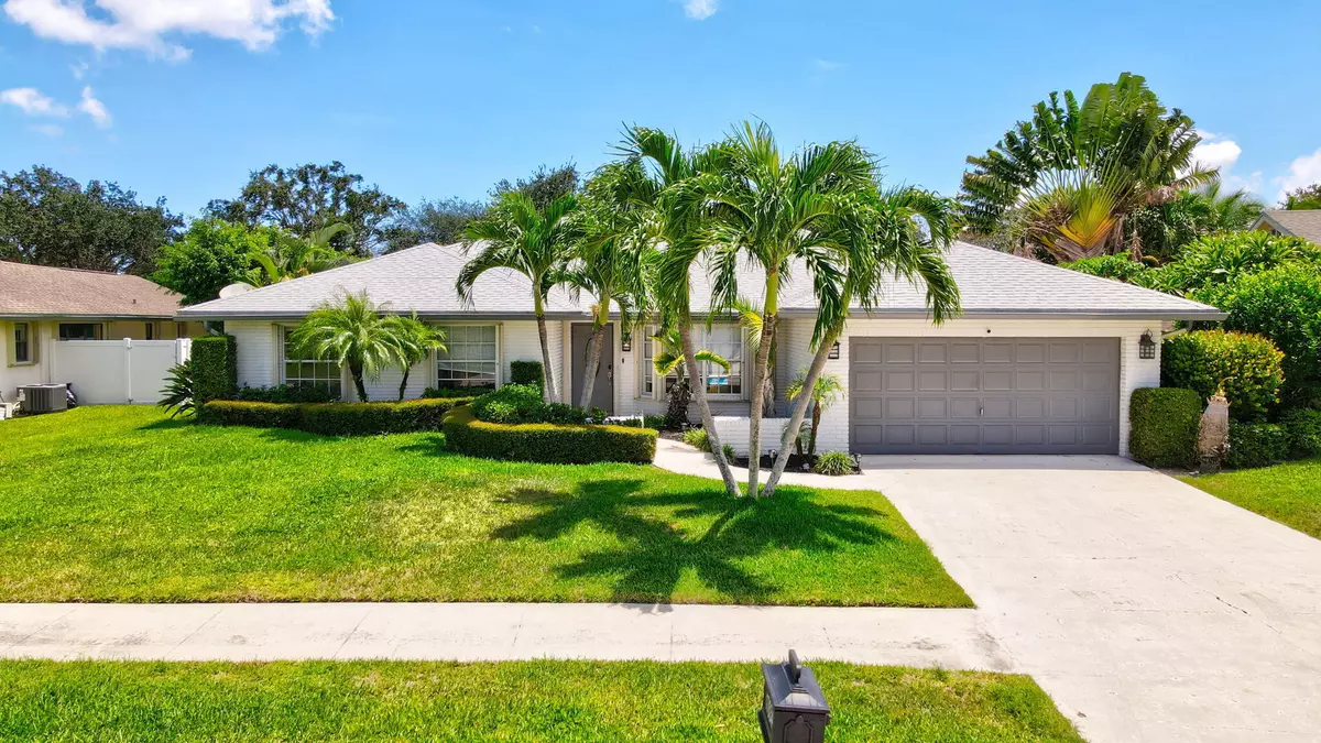 Boca Raton, FL 33487,17634 Lake Park RD