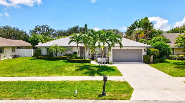 Boca Raton, FL 33487,17634 Lake Park RD