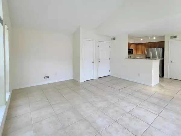 Delray Beach, FL 33444,1165 Crystal WAY H