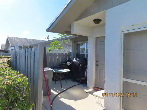 West Palm Beach, FL 33417,5403 Glenda ST