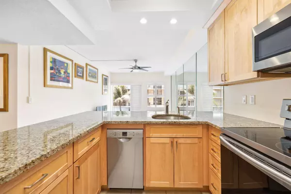 Palm Beach, FL 33480,3230 S Ocean BLVD B-203